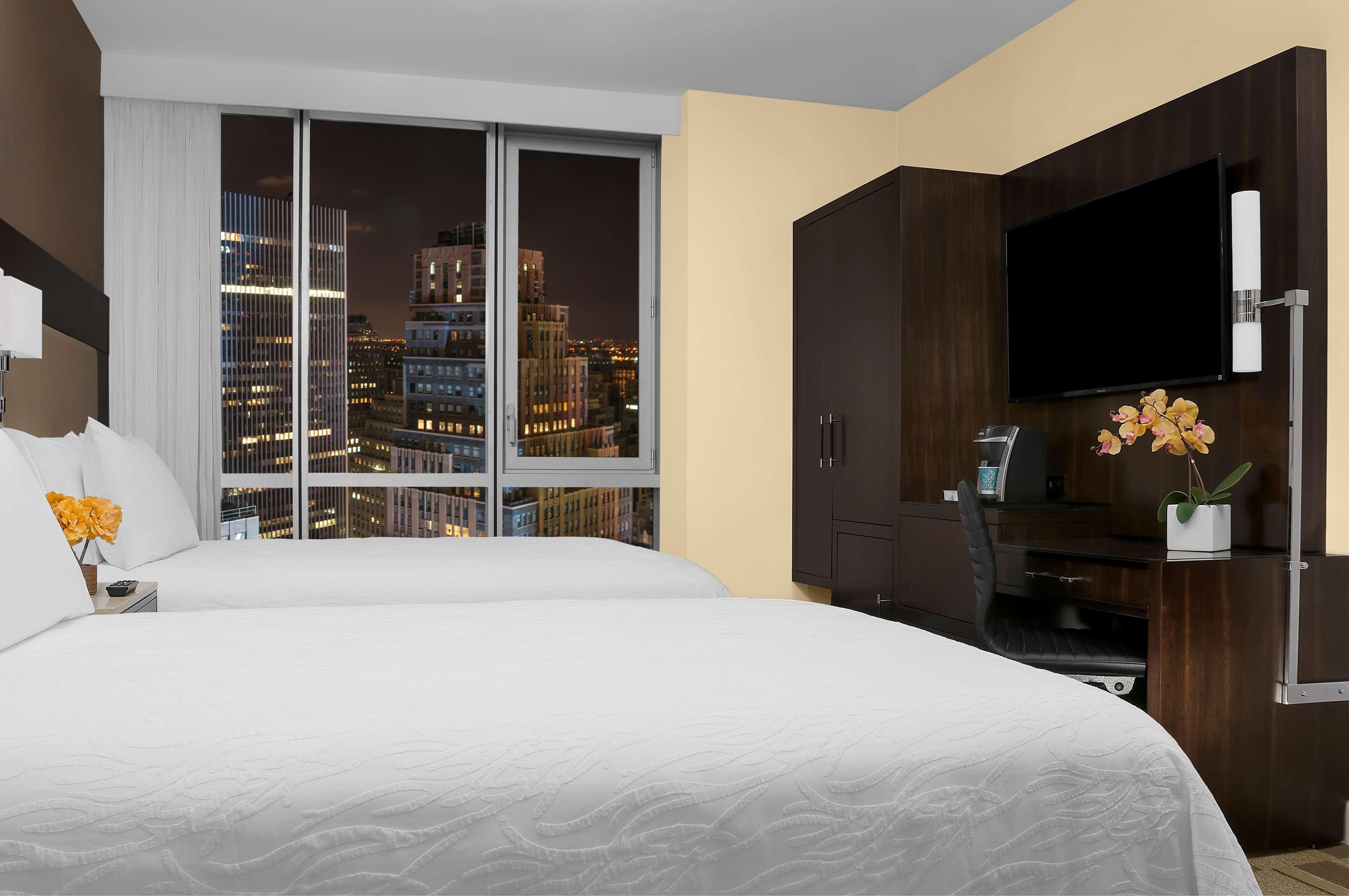 Hilton Garden Inn New York - Times Square Central Exteriér fotografie