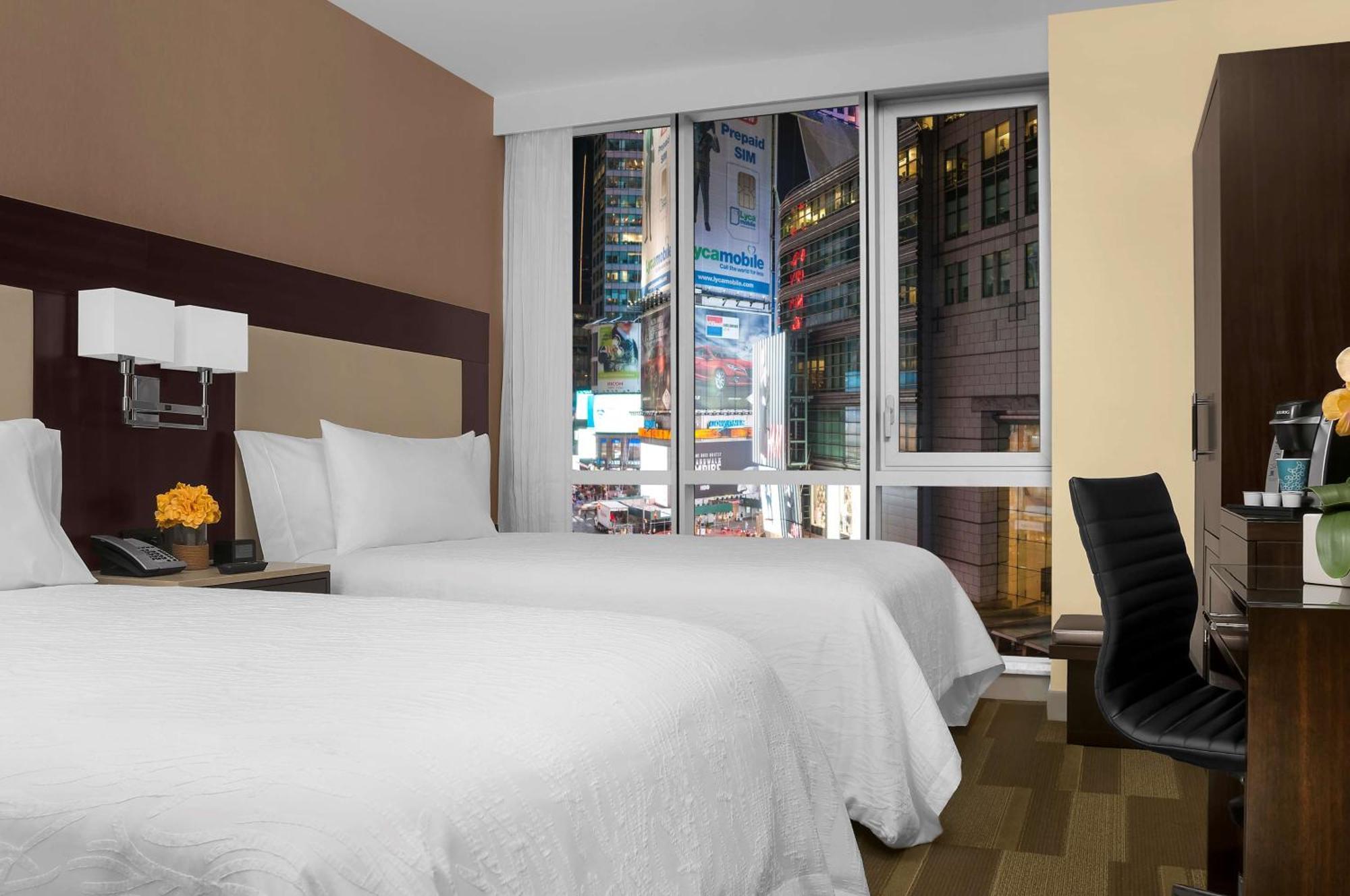 Hilton Garden Inn New York - Times Square Central Exteriér fotografie